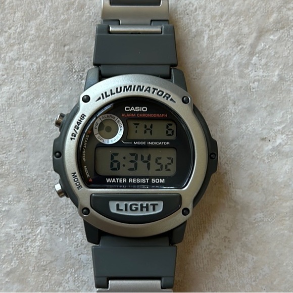 Casio Sports Illuminator Alarm Chronograph Digital W89H-1V Men's Watch - Picture 1 of 6